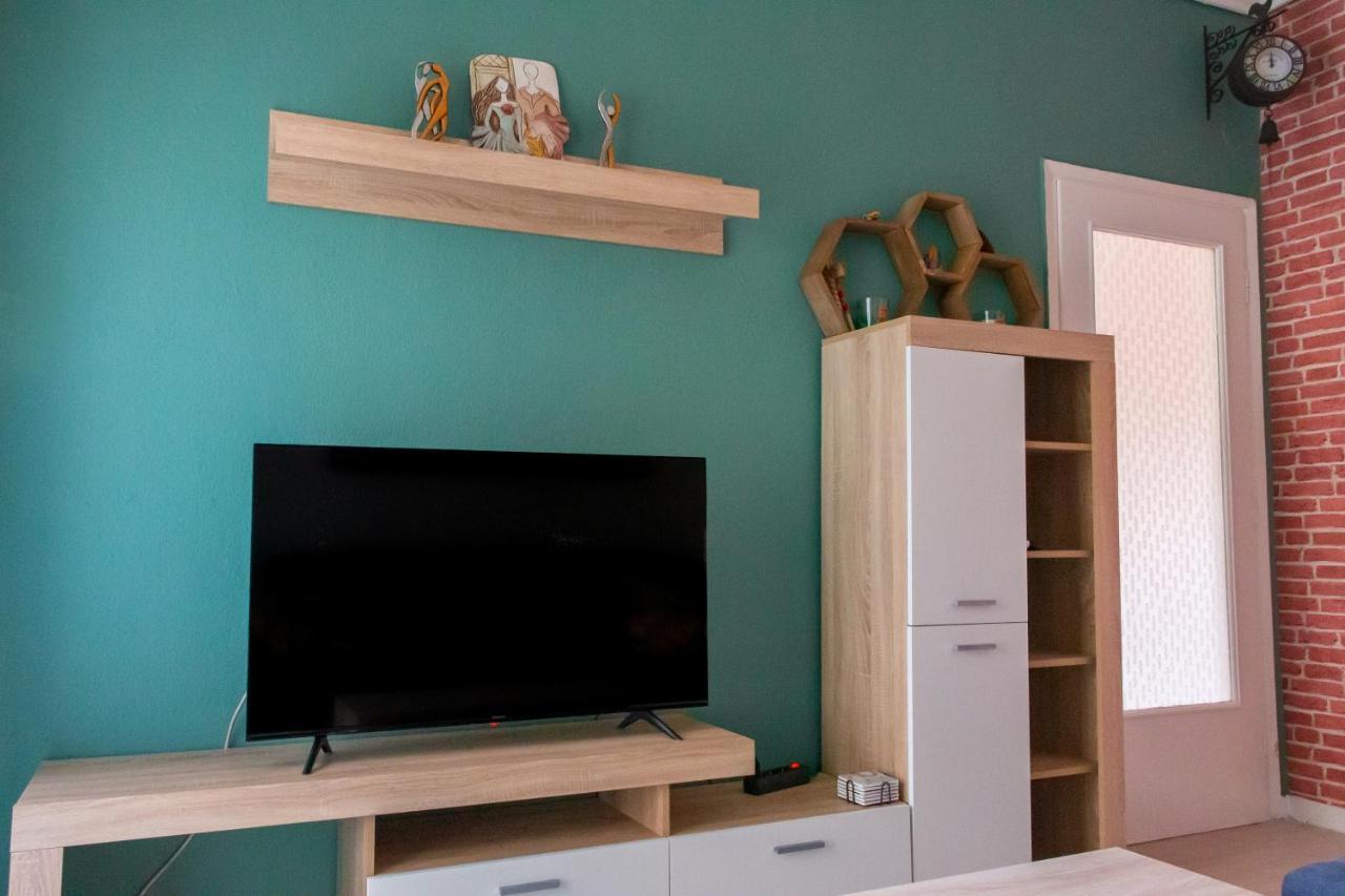 Home Away From Home Peraia  Ngoại thất bức ảnh